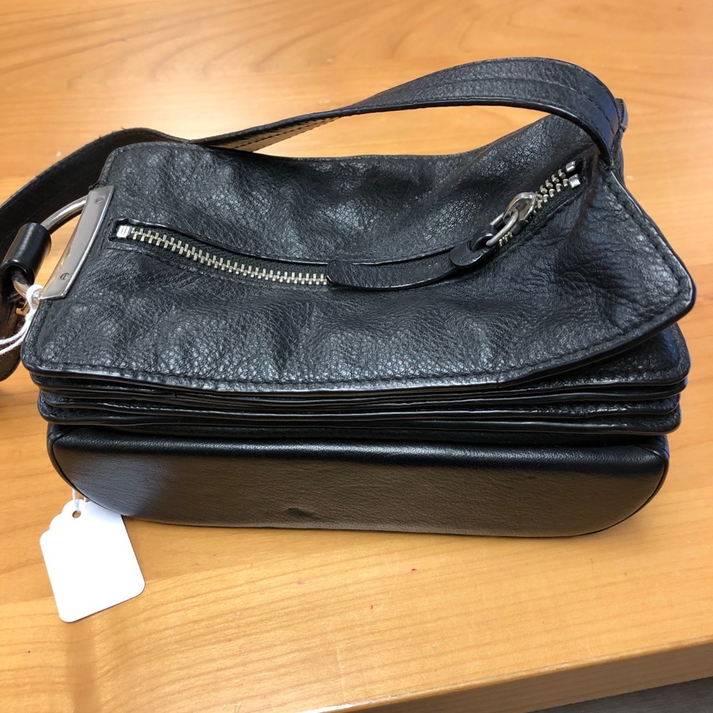 Bodhi Purse, black, in a very good condition